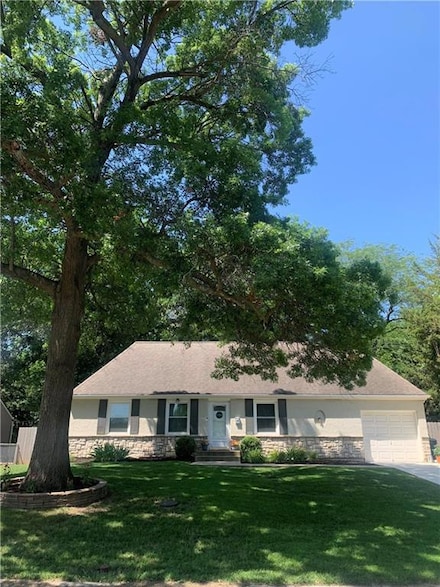 9204 Washington St, Kansas City, MO 64114