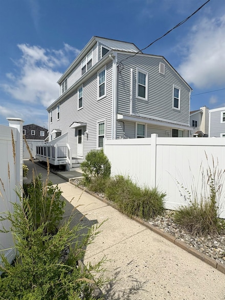 242 37th St Unit B, Sea Isle City, NJ 08243
