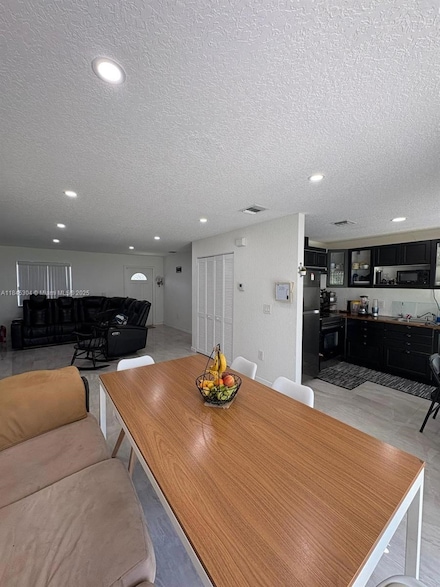2475 NW 55th St, Miami, FL 33142