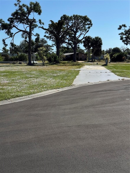 3303 Dove Ln, Englewood, FL 34224