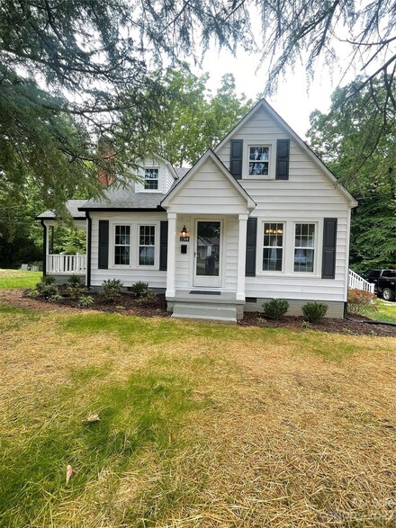 2504 Hickory Ave, Concord, NC 28027