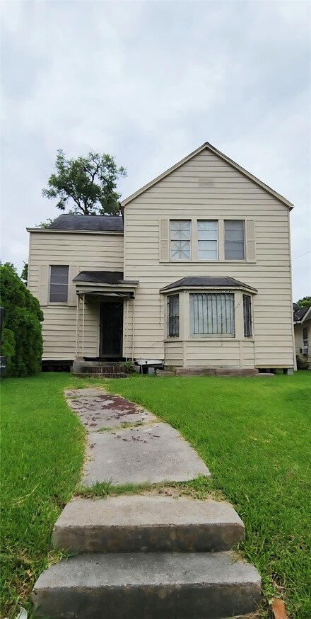 2104 New Jersey St, Baytown, TX 77520