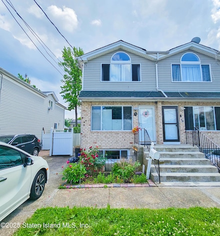 72 Confederation Place, Staten Island, NY 10303