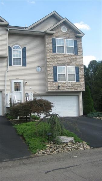 233 Manor View Dr Unit 14G, Manor, PA 15665