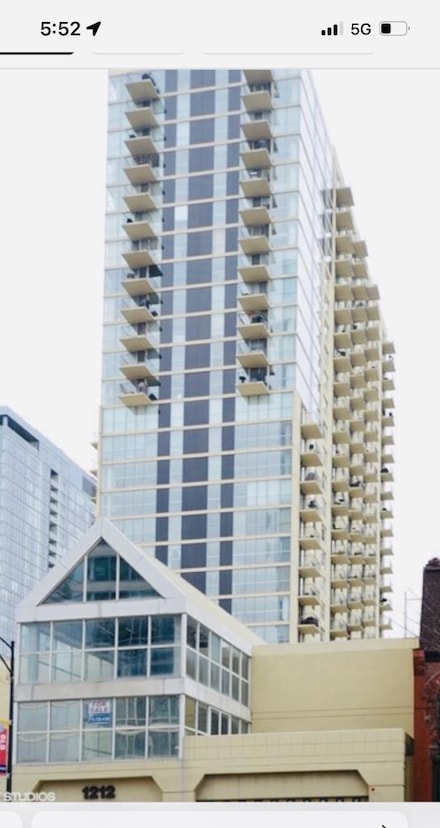 1212 N La Salle Dr Unit 1409, Chicago, IL 60610