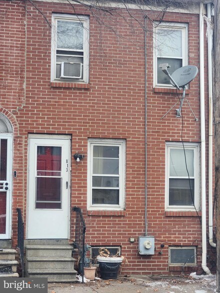 813 N Spruce St, Wilmington, DE 19801