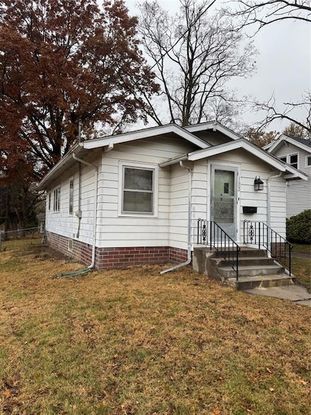 1602 E 32nd St, Des Moines, IA 50317