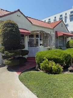2541 S Curson Ave, Los Angeles, CA 90016