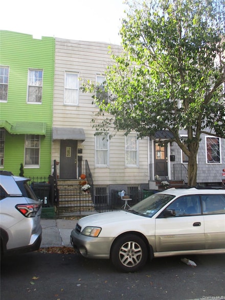 318 21st St, Brooklyn, NY 11215