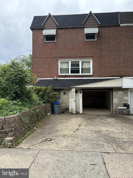 624 Artwood Dr, Philadelphia, PA 19115