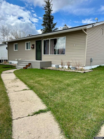 721 Ash Ave, Kemmerer, WY 83101