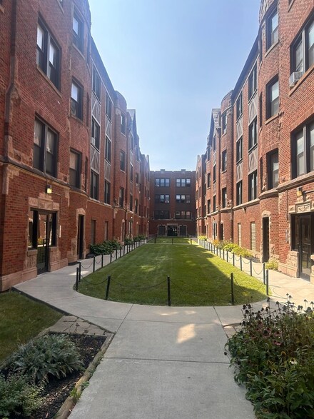5248 S Drexel Ave Unit 3W, Chicago, IL 60615