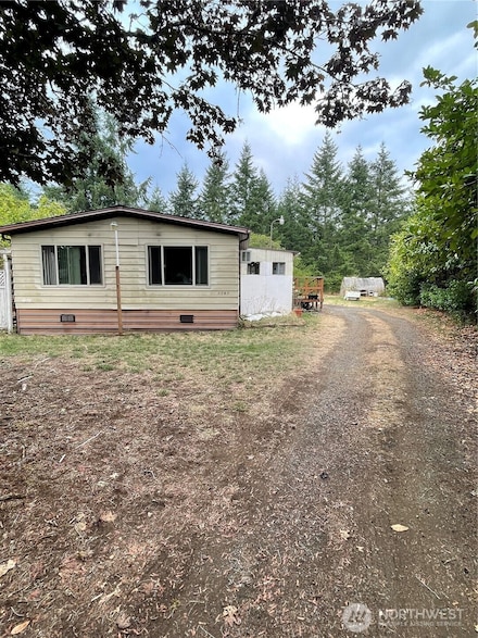 261 E North Lake Dr, Shelton, WA 98584