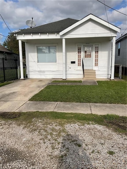 9009 Belfast St, New Orleans, LA 70118