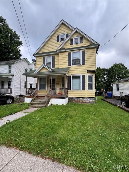 35 Parker St, Auburn, NY 13021