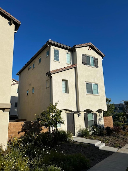 27717 Stonehurst Ln, Los Angeles, CA 90732