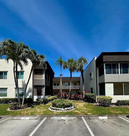 446 Burgundy J Unit 446, Delray Beach, FL 33484