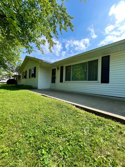4329 Varner Rd, Brownsburg, IN 46112