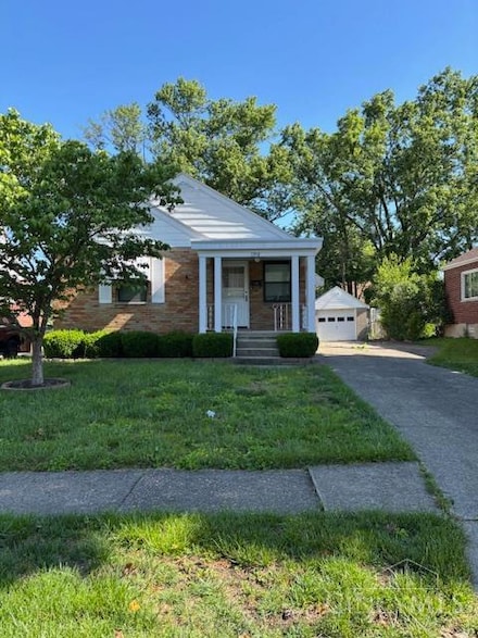 1918 Acorn Dr, Cincinnati, OH 45231