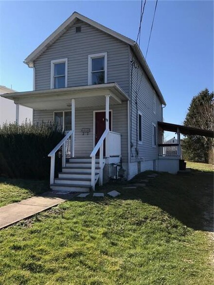 937 Shutterly St, California, PA 15419
