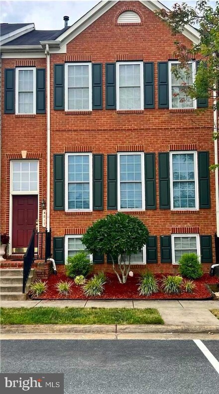 4817 Cavallo Way, Woodbridge, VA 22192