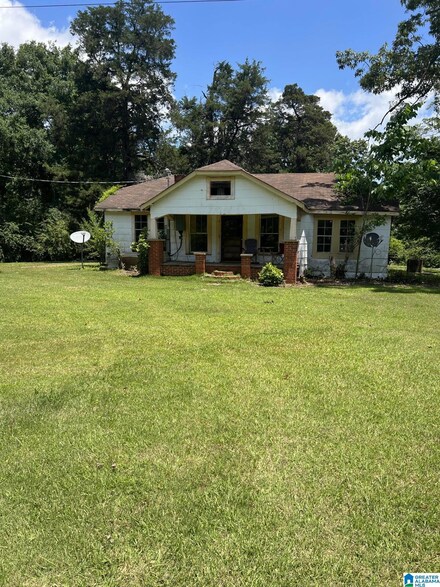 911 County Road 478 Unit 1, Clanton, AL 35046