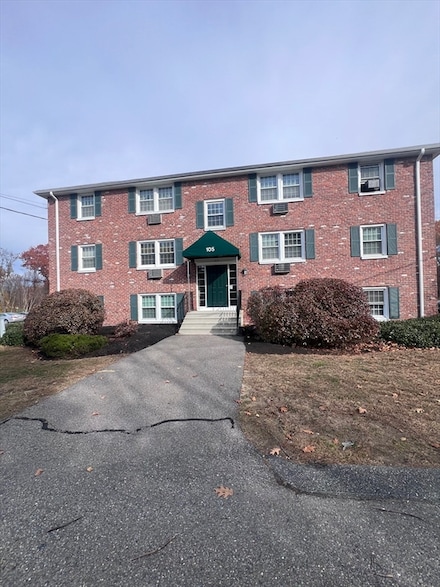 105 Ridgewood Ln Unit 22, Gardner, MA 01440