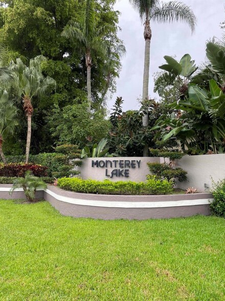5465 Monterey Cir Unit B, Delray Beach, FL 33484