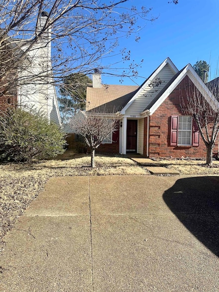 1588 Beaver Trail Dr, Cordova, TN 38016