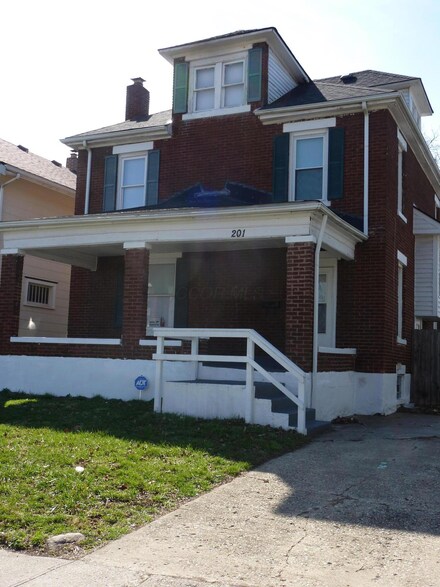 201 N Warren Ave, Columbus, OH 43204