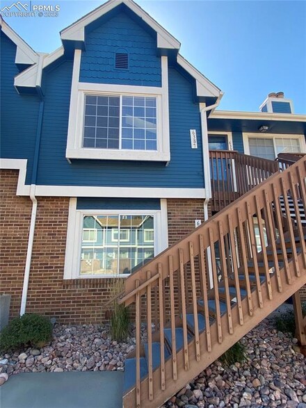 6387 Village Ln, Colorado Springs, CO 80918