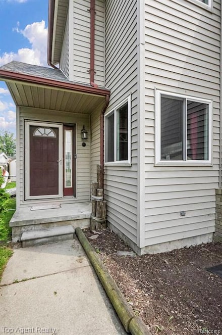 46080 Jefferson Ave, Chesterfield, MI 48047