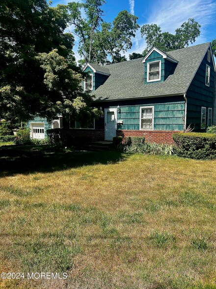 712 Lyman Ave, Brielle, NJ 08730