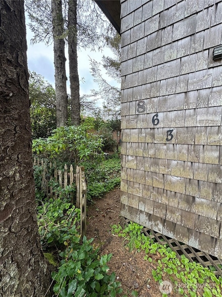 863 Magellan Ave NE, Ocean Shores, WA 98569