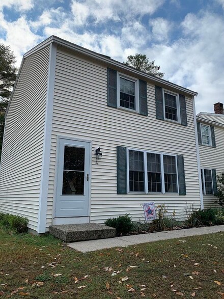 94 Lewiston Rd Unit 4, Gray, ME 04039