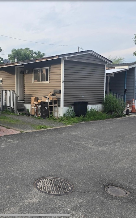5 Birch Ave, Bay Shore, NY 11706