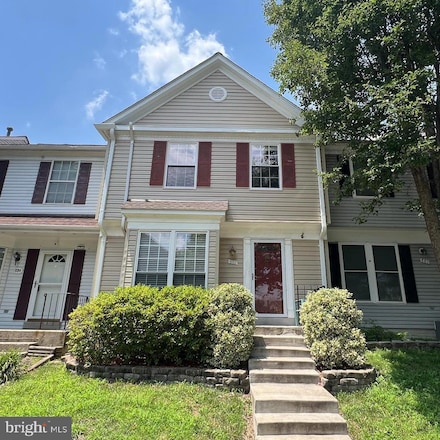 882 Smartts Ln NE, Leesburg, VA 20176