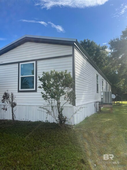 24368 Precious Dr, Loxley, AL 36551
