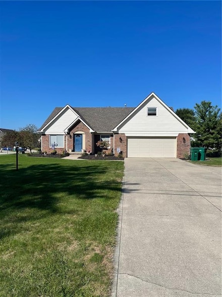 818 N Buck Creek Rd, Greenfield, IN 46140