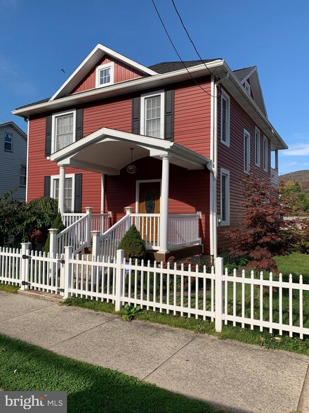 266 S Main St, Keyser, WV 26726
