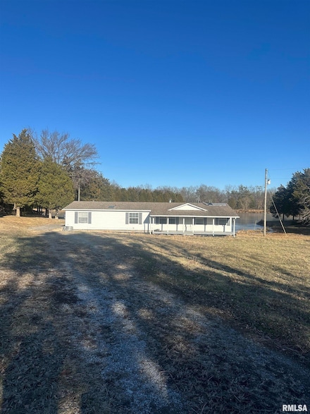 165 Nile Ln, Creal Springs, IL 62922