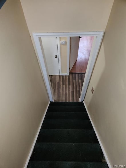 3964 Mayfair St, Dearborn Heights, MI 48125