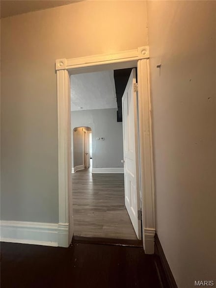 3137 Chippewa St Unit 2F, St. Louis, MO 63118