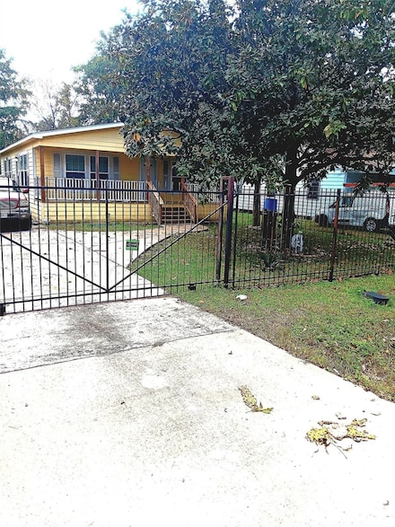 3306 Creston Dr, Houston, TX 77026