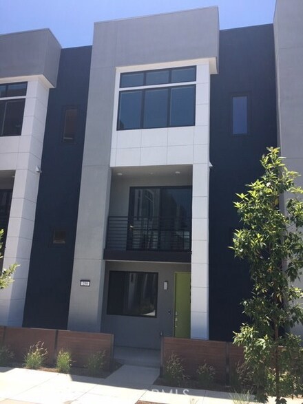 259 Lodestar, Tustin, CA 92782