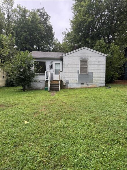 1632 NE Ashley School Cir, Winston Salem, NC 27105