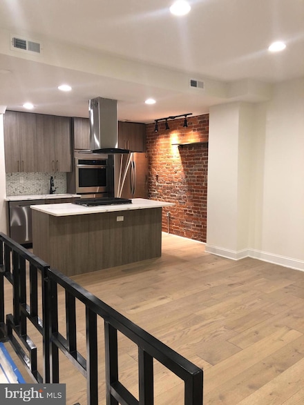 1706 N Marshall St Unit 2, Philadelphia, PA 19122