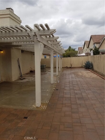 15690 Navaja Cir, Moreno Valley, CA 92551