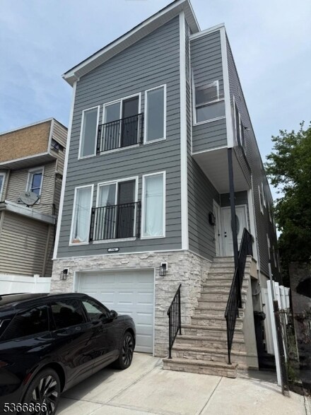 794 S 19th St Unit 2, Newark, NJ 07103