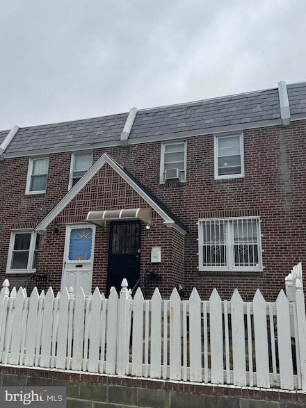 6714 Eastwood St, Philadelphia, PA 19149